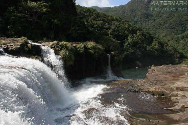 Iriomote - waterfalls - 1